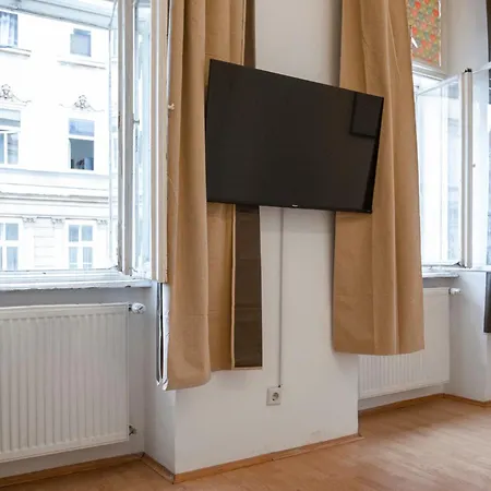 2Br Shared Apt Only 7Min To Wiener Stadthalle Exterior photo