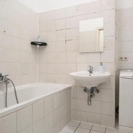 2Br Shared Apt Only 7Min To Wiener Stadthalle Exterior photo