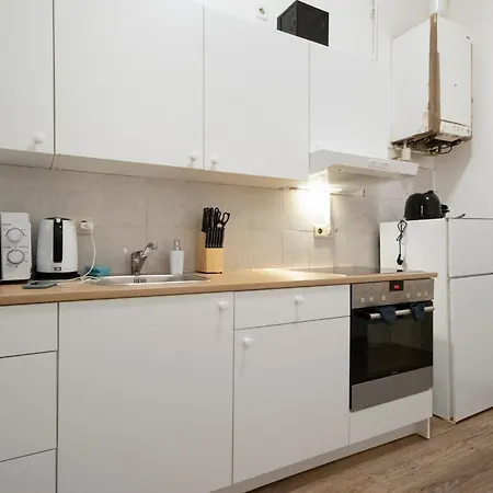 2Br Shared Apt Only 7Min To Wiener Stadthalle Exterior photo